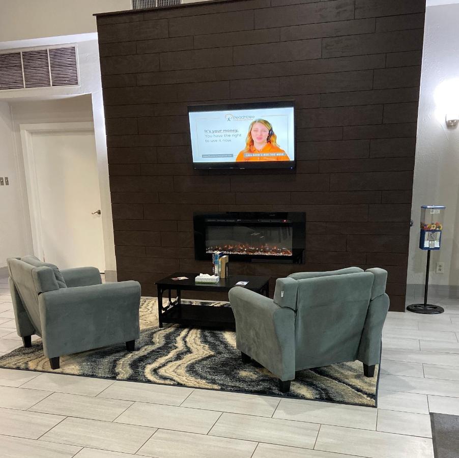 Days Inn By Wyndham Eastland Esterno foto